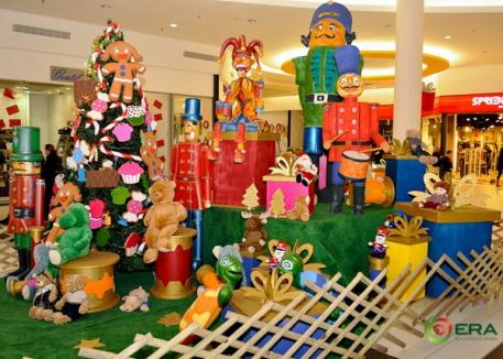 Ţara Jucăriilor, cu soldăţei, marionete şi cadouri uriaşe, la ERA (FOTO)